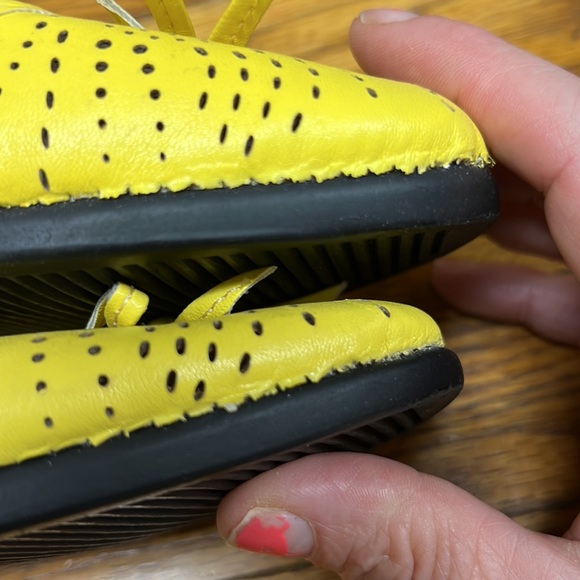 🌸3/$30🌸2/$15❤️5/$25❤️ HEAVENLY COMFORT | yellow perforated slip-ons/flats - Picture 3 of 8